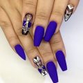 Blue matte nails