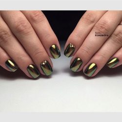 Olive nails photo