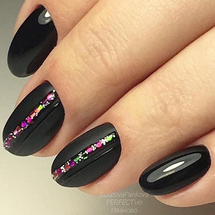 Nails with ornament