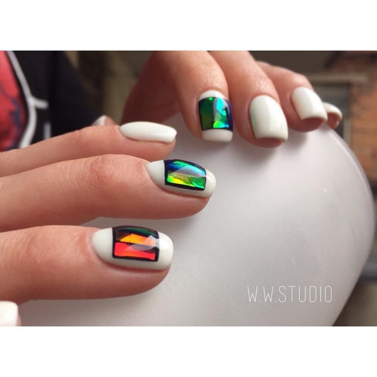 Modern nails