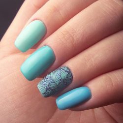 Beautiful turquoise nails photo