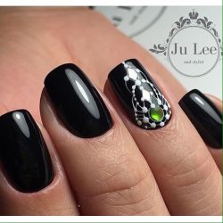 Lacy nails photo