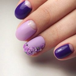 Fashion liliac nails photo