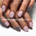 Light pink nails
