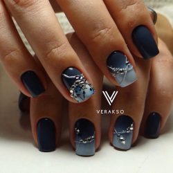 Nails with clock photo