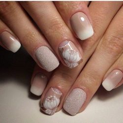 Beige and pastel nails photo