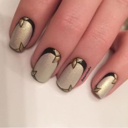 Golden nails photo