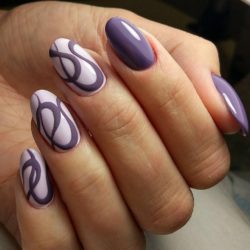 Light lilac nails photo