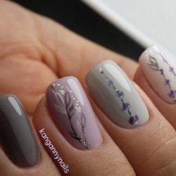 Nails with petals photo