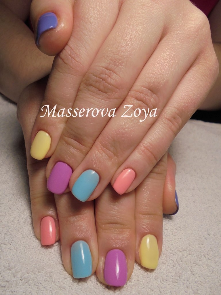 Summer colorful nails