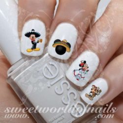 Mickey mouse nails photo