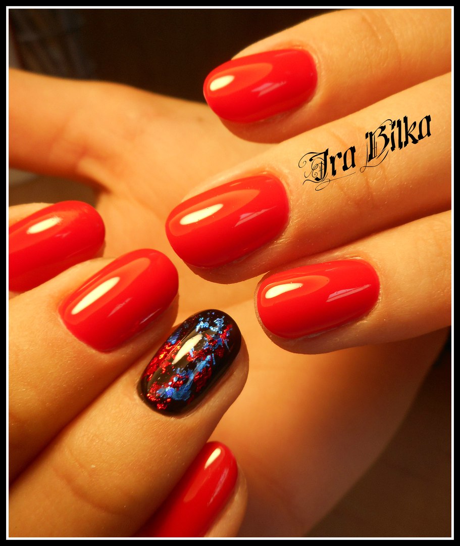 Red dress nails.