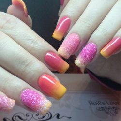 Bright gradient nails photo