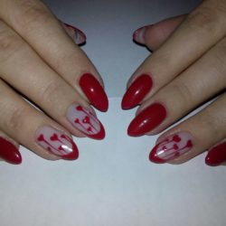 Red nails 2017 photo