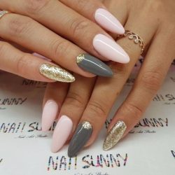 Rich nails photo