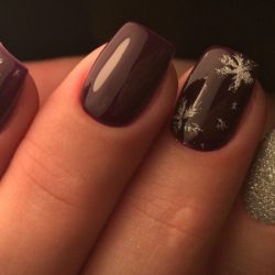 Winter nails with sequins photo