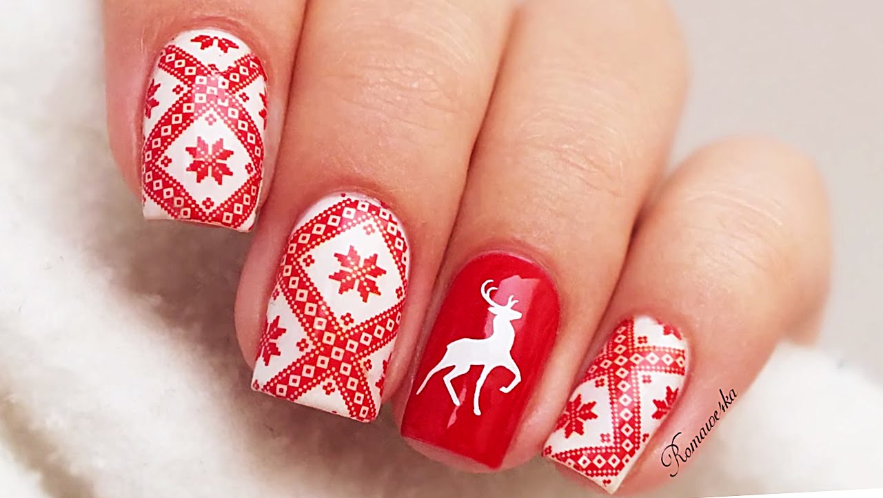Nails with deer