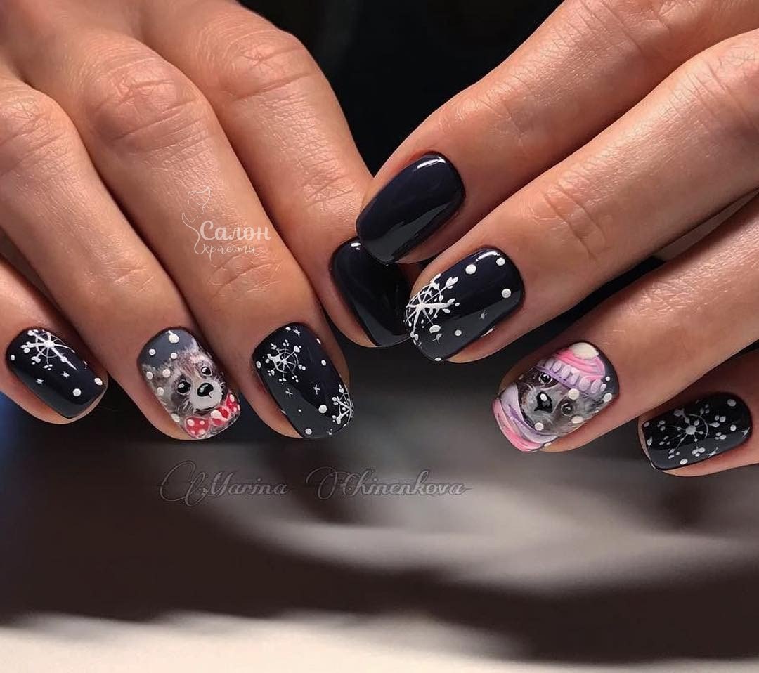Nails with dog
