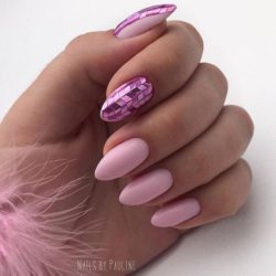 Shattered glass nails photo