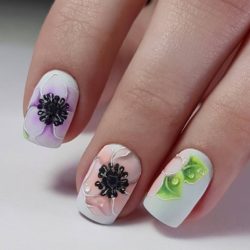 Gentle nails with flowers photo
