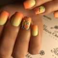Bright gradient nails