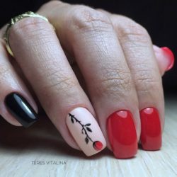 Red and black nails photo