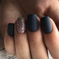 Dark grey nails photo