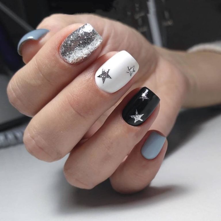 Nails with stars