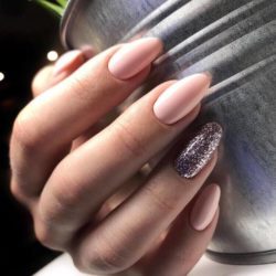 Two-color shellac nails - The Best Images 