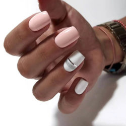 White and pink nails photo