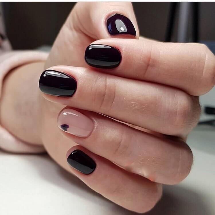 Short colorful nails
