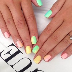 Multi-color nails photo