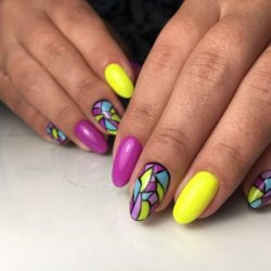 Yellow and purple nails photo