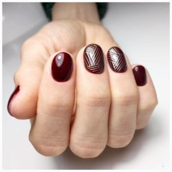 Maroon nails photo